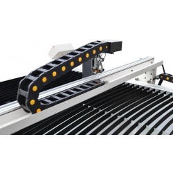 Taglio plasma CNC CORMAK PW-2040 WTK con tavolo ad acqua | CORMAK