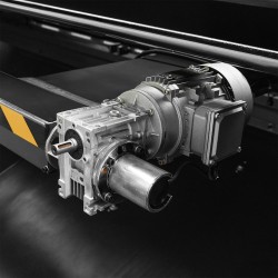 Cesoie idrauliche a ghigliottina CORMAK NC SHARK 12x3200 | CORMAK