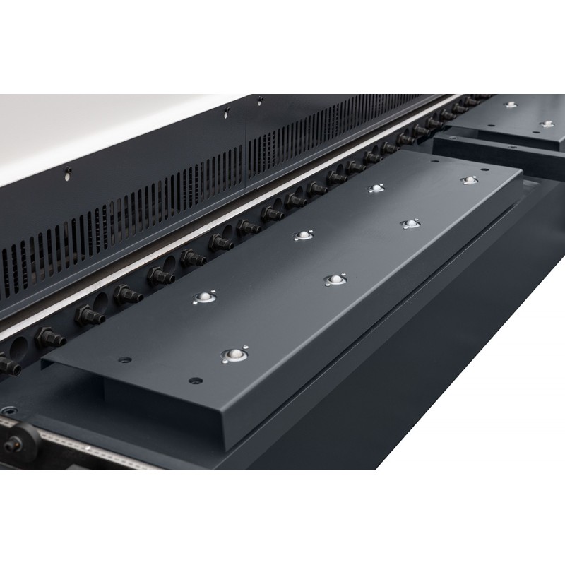 Cesoie idrauliche a ghigliottina CORMAK NC SHARK 12x3200 | CORMAK