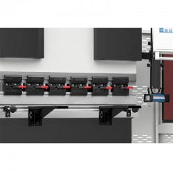 Pressa piegatrice idraulica CORMAK CNC EUROBEND 40x1320 | CORMAK