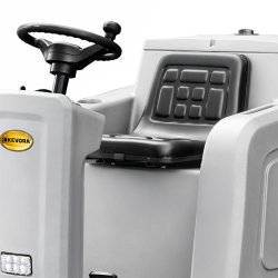 Spazzatrice elettrica semovente con sedile | CORMAK