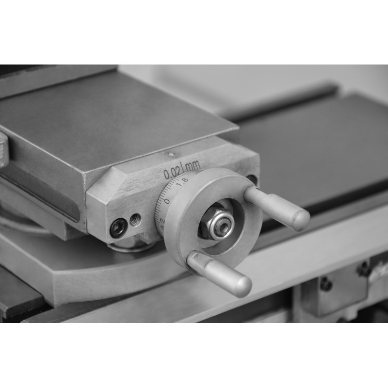 Tornio universale CORMAK 310x900 230V VARIO con DRO e basamento | CORMAK