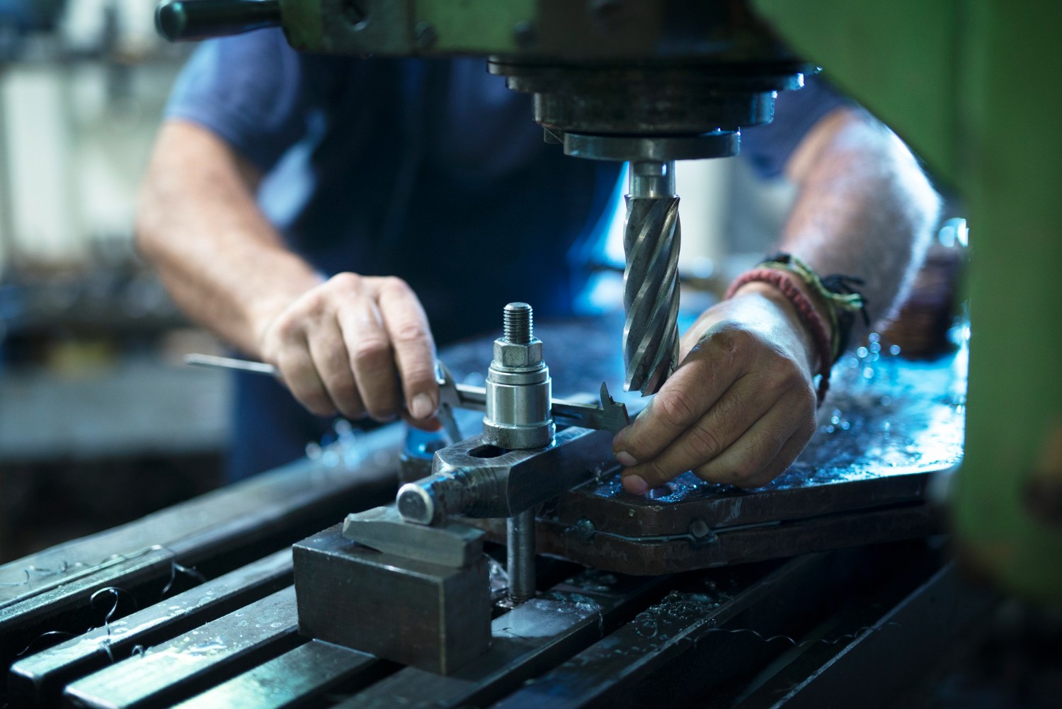 Che cos'è e in cosa consiste la lavorazione con asportazione di trucioli?
