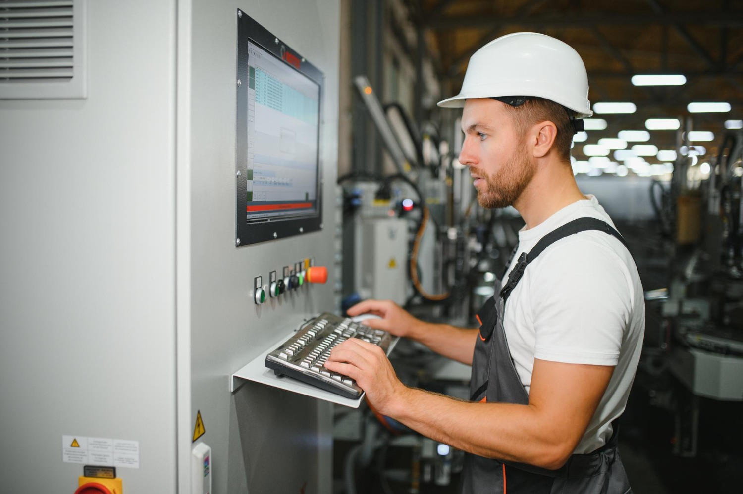 In cosa consiste la programmazione delle macchine CNC?